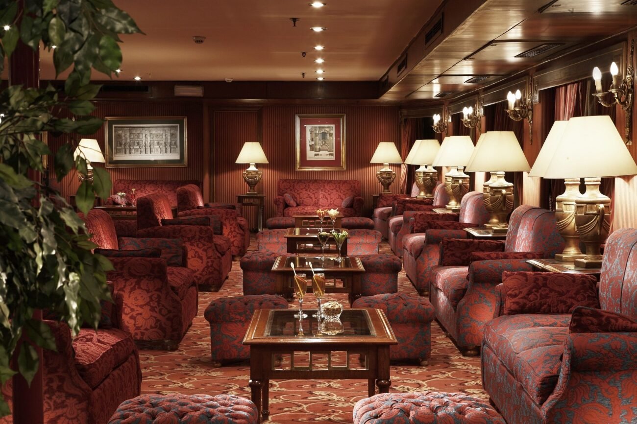 1583329403 1793882282