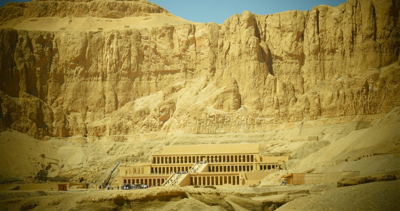 the cutting temple in the rock in luxor of Queen Hatshepsut