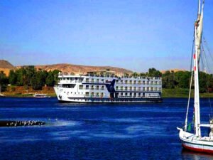 Mövenpick Cruises Luxury on the Nile