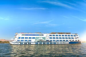 Booking a Nile Cruise for Three Generations: Connecting Cabins, Triples, and Group Bookings