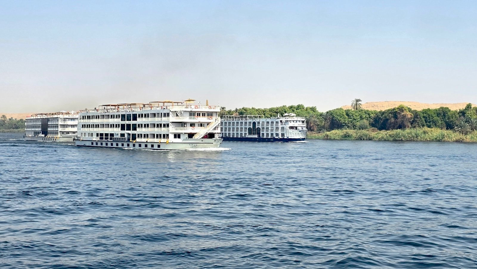 Book direct Nile cruises to Egypt: Secure your 4, 5, or 7-night luxury river cruise between Luxor and Aswan online.