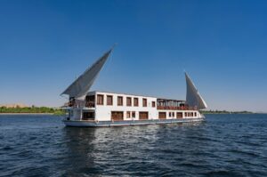 How Much to Tip on a Nile Cruise: Exact Amounts by Role, 2027