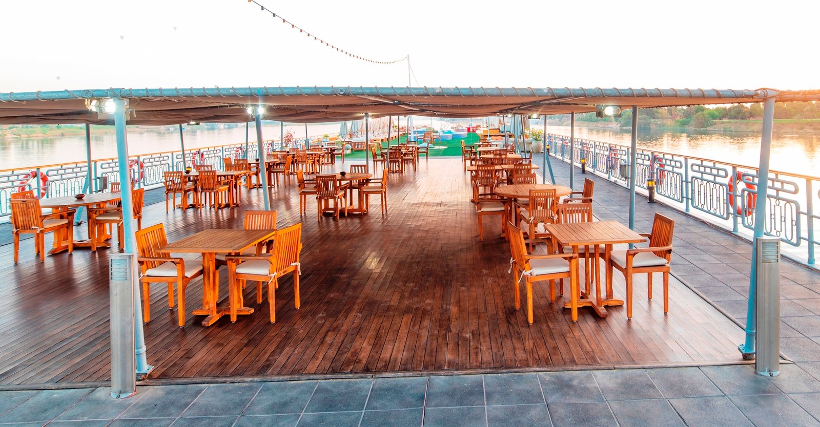 8 Sun Deck Star # 5
