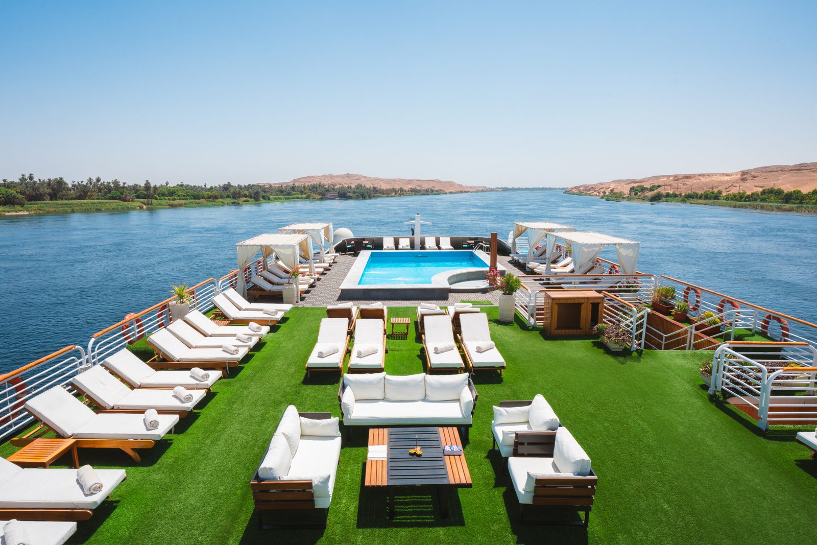 ACAMAR SUNDECK (5)