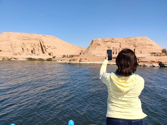 Lake Nasser cruise with Abu SImbel trip