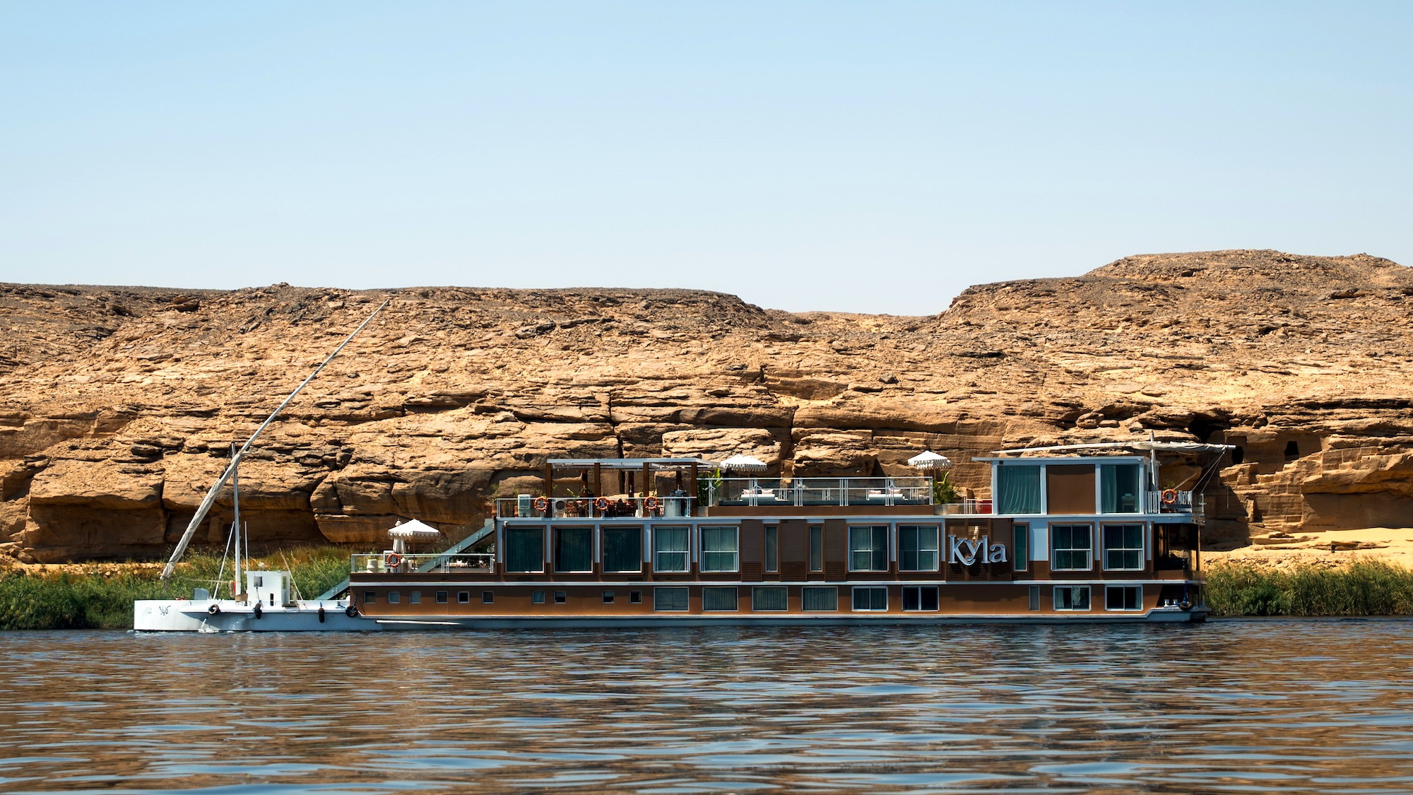 Complete Guide to Luxury Small Boat Nile Cruise