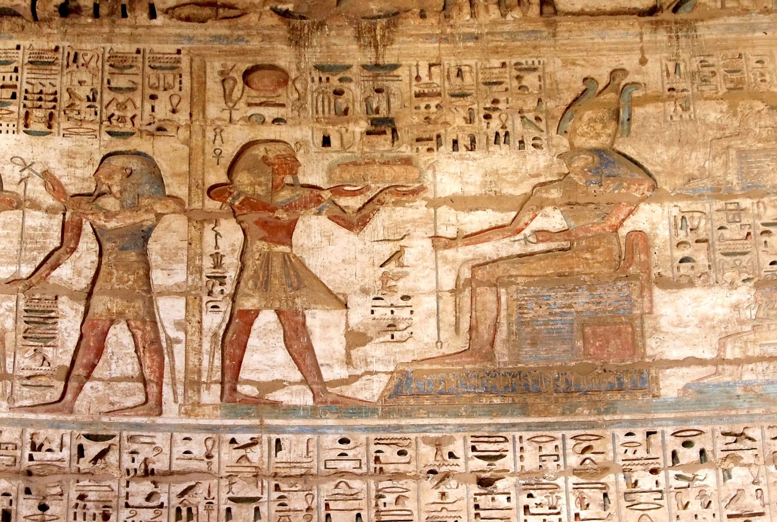 How did Romans and Pharaohs Eat?